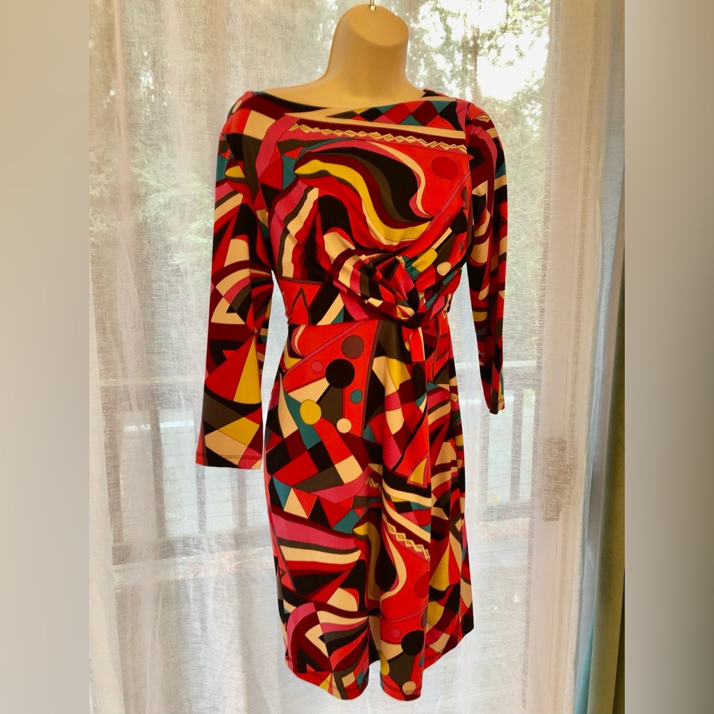 Never worn beautiful bold color!
